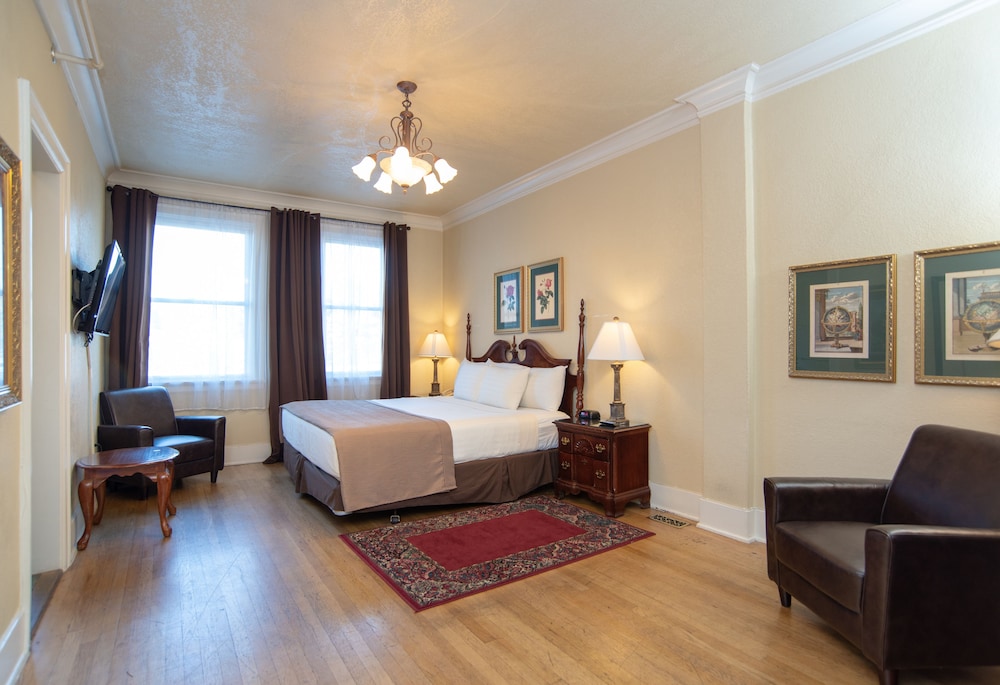 Deluxe Room, 1 King Bed - Photo 12