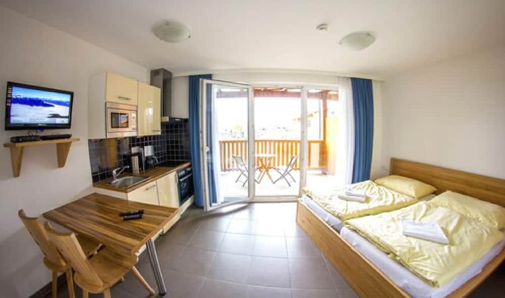 Studio, 1 Bedroom, Balcony (2 personen incl. Summer Card) photo 1