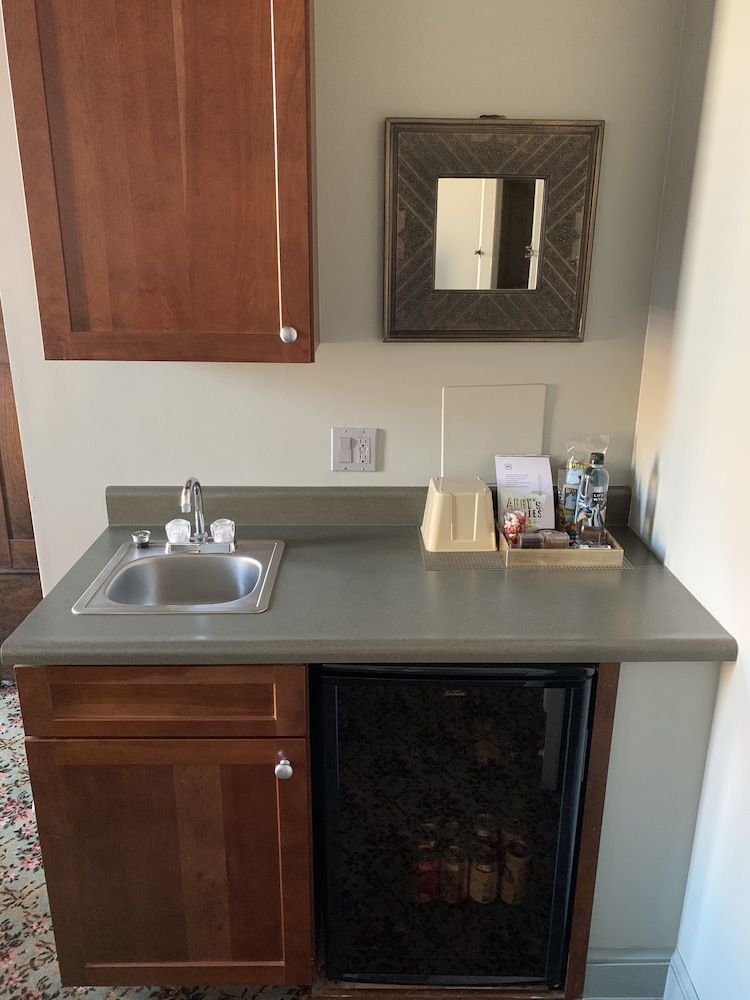 Spa Suite, Jetted Tub (Historic) photo 3