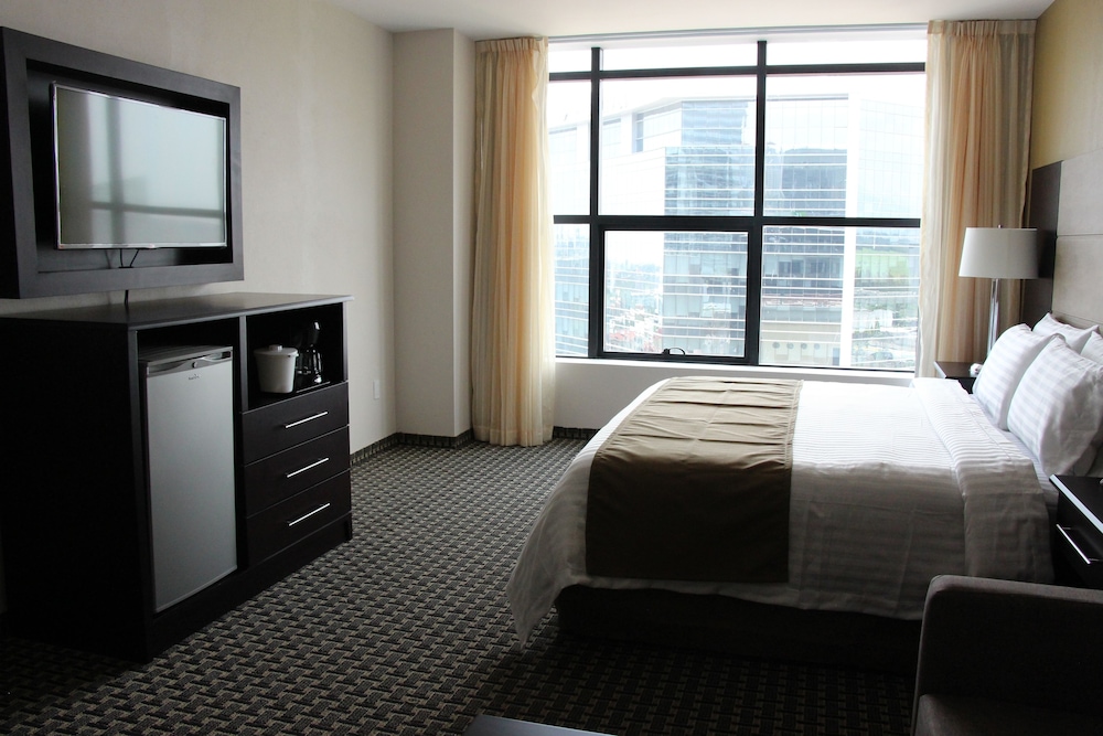 Premium Room, 1 King Bed
