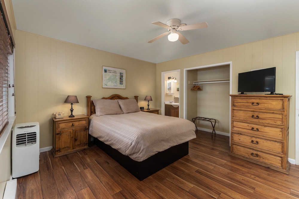 Standard Room, 1 Queen Bed, Non Smoking