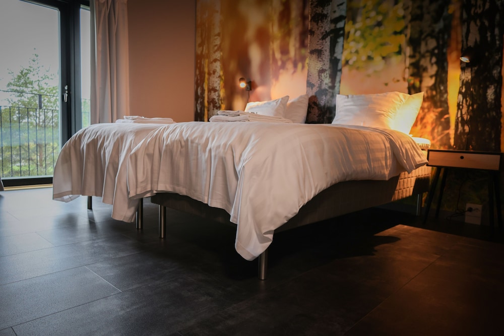 Standard Double or Twin Room photo 1
