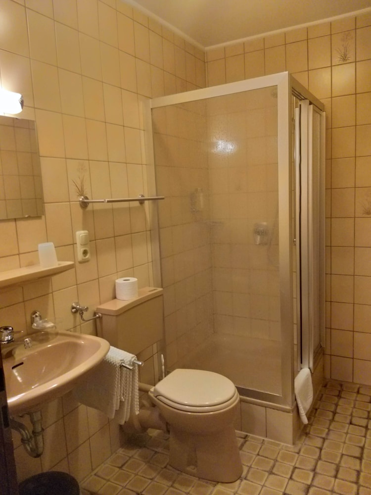 Classic Double Room, Private Bathroom photo 3