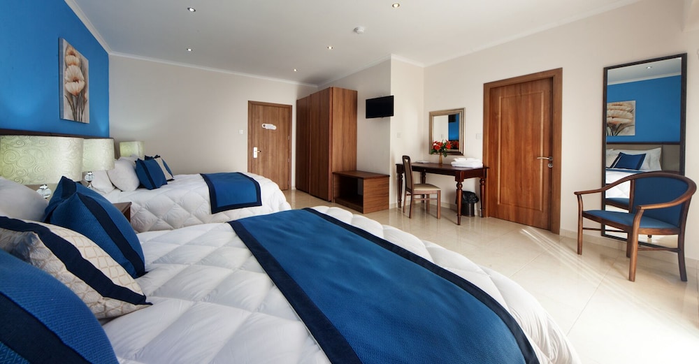 Quadruple Room, Sea View photo 2