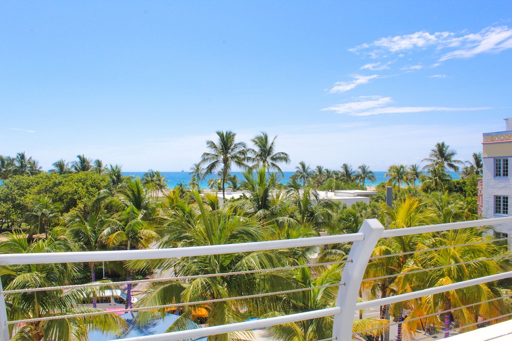 Suite, Balcony (Rockstar) - Photo 5