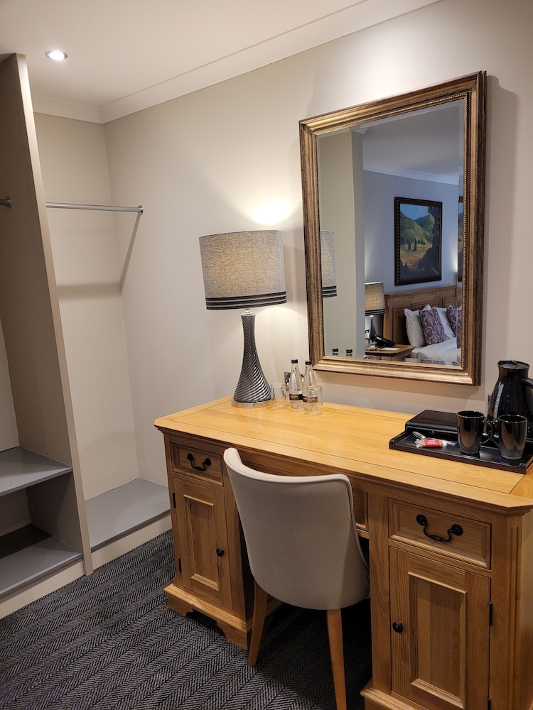 Junior Suite, 1 King Bed - Photo 3