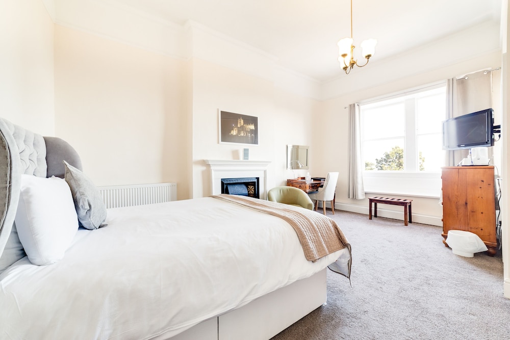 Deluxe Double Room, Ensuite (With View) photo 3