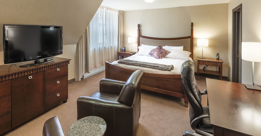 Deluxe Room, 1 King Bed (with elevator)