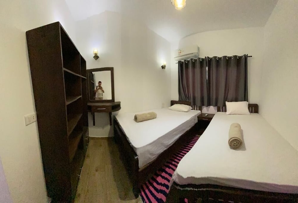 Bungalow, 3 Twin Beds, Sea View (Triple) photo 2