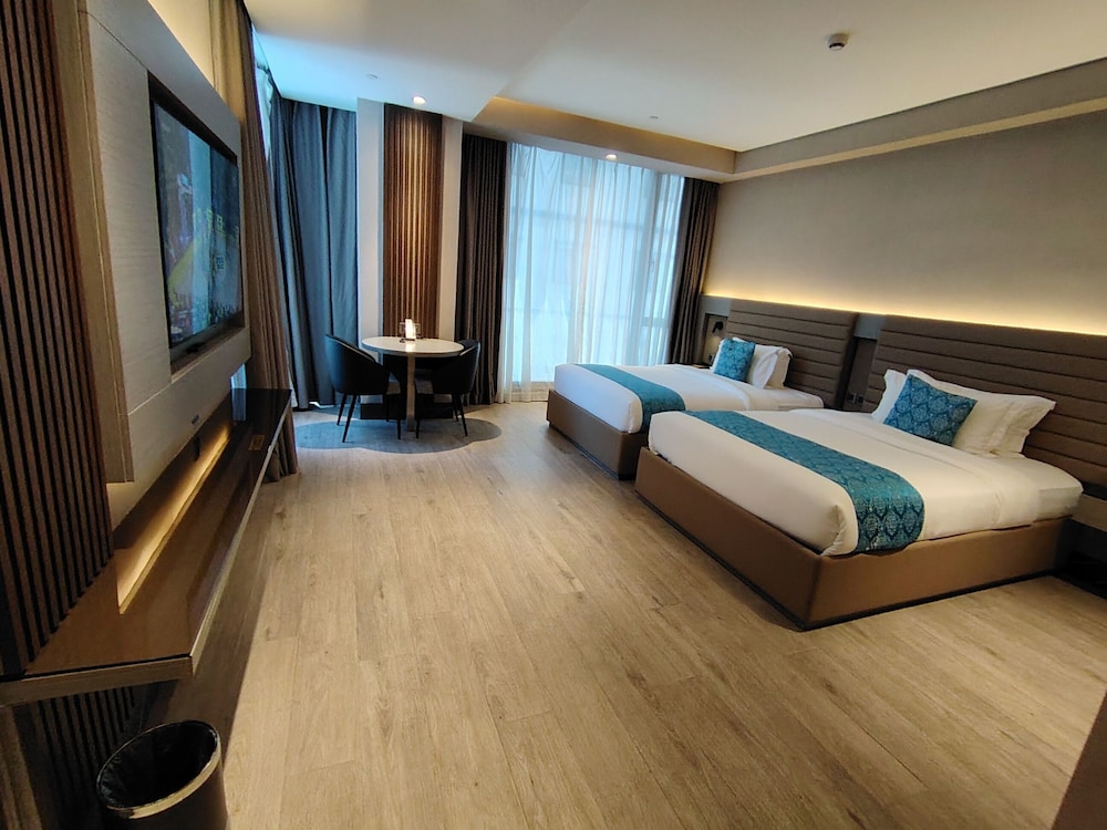 Executive Room, 2 Double Beds photo 2