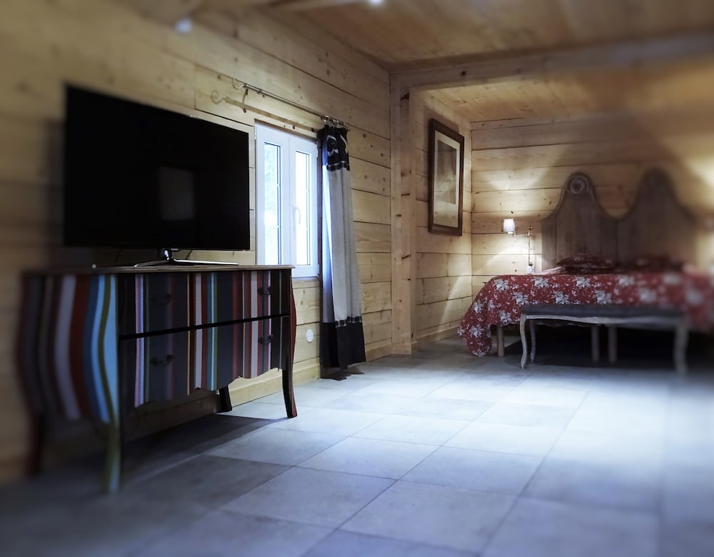 Prestige Suite for 4 People photo 3