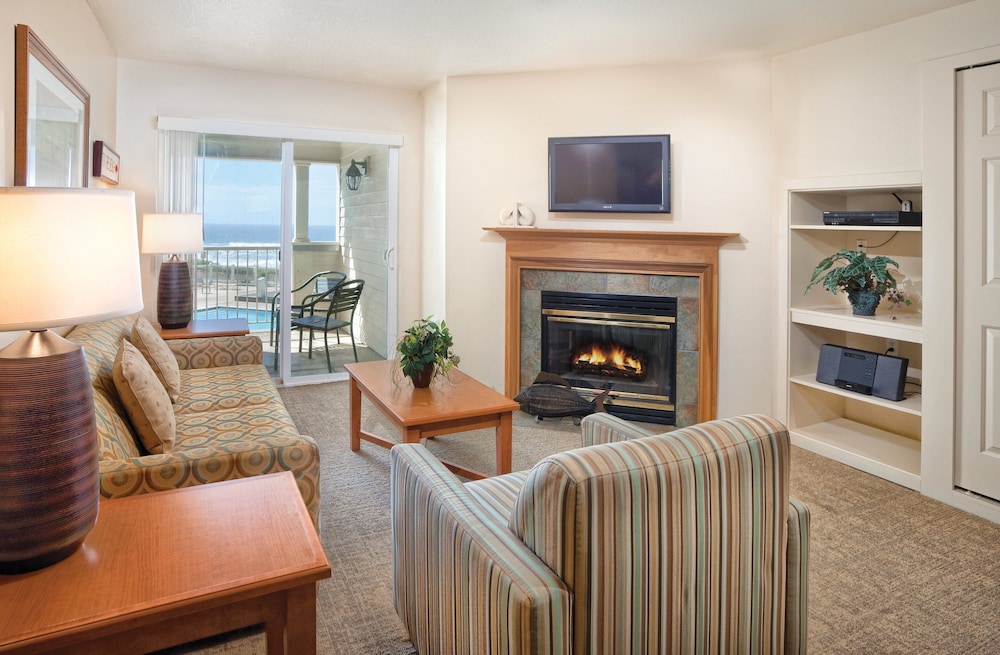Standard Condo, 2 Bedrooms, Kitchen photo 2