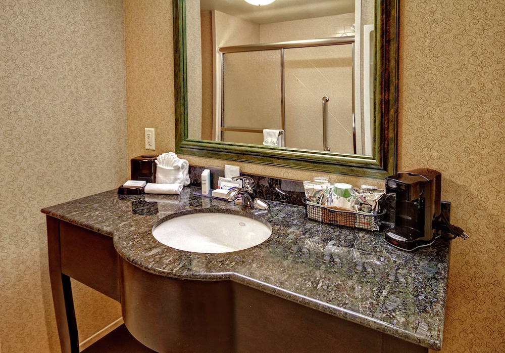 One king studio suite non smoking - Photo 6