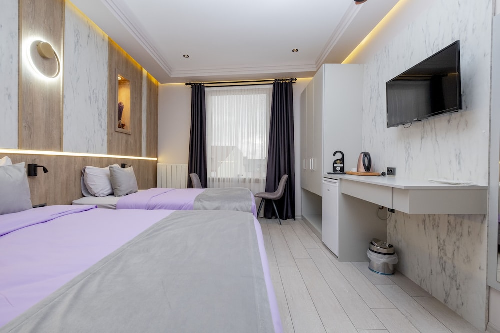 Family Triple Room photo 2