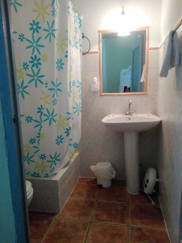 Habitación Familiar, Baño Compartido photo 2