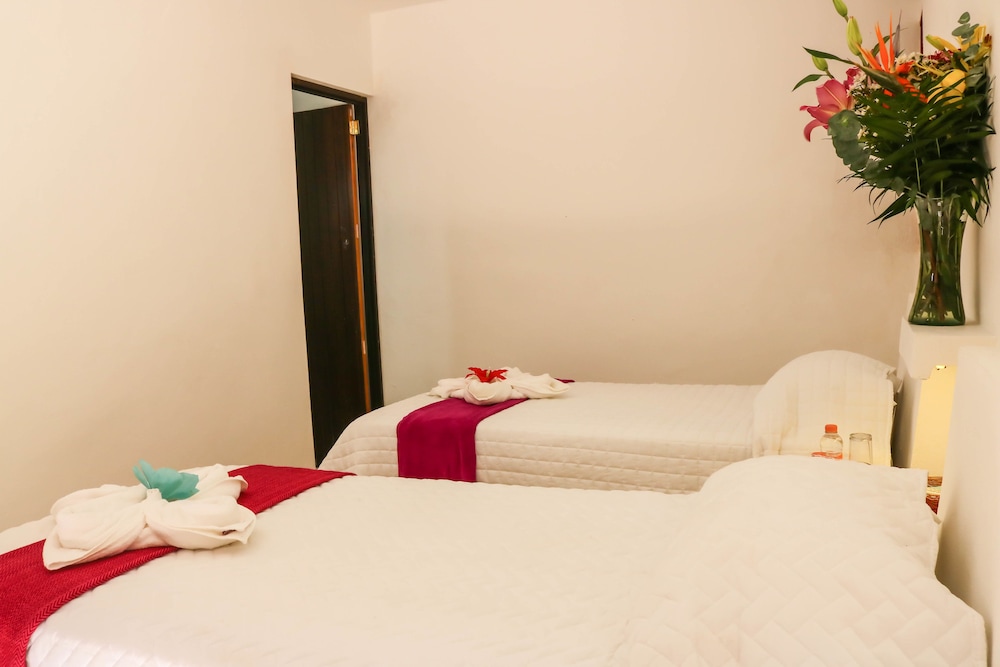 Standard Twin Room, 2 Twin Beds - Photo 2
