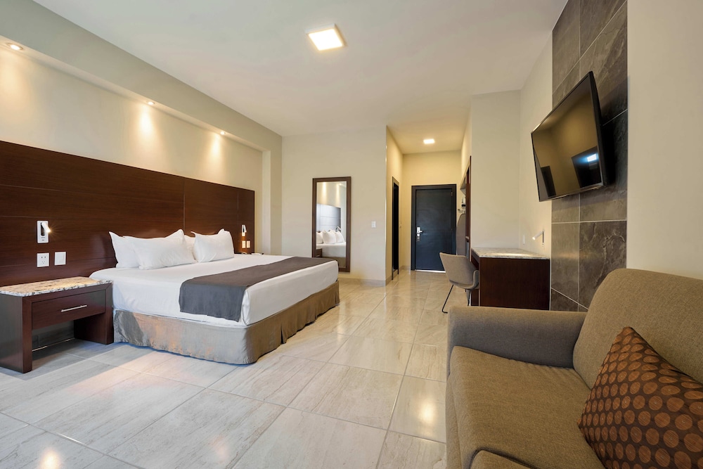 Business Suite, 1 King Bed with Sofa bed, Hot Tub (Suite Cam King tina de hidromasaje)