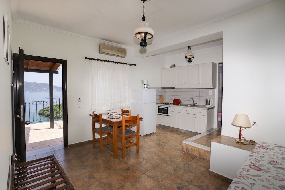 Apartment, 1 Bedroom, Sea View photo 3