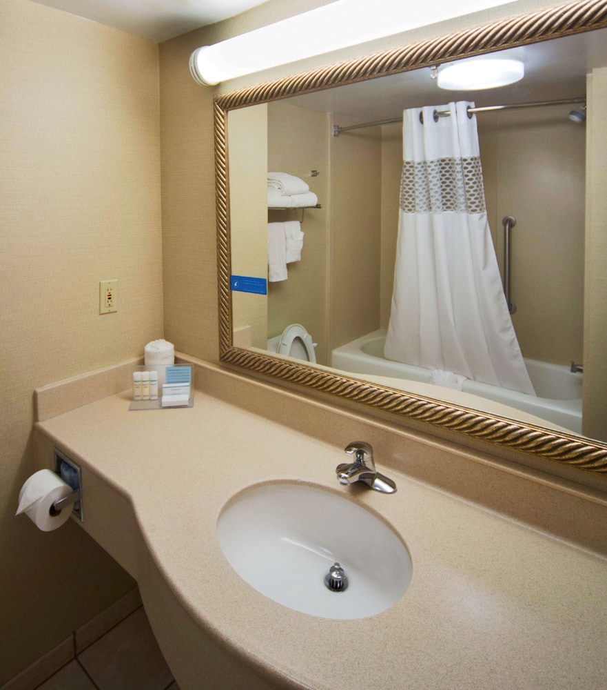 Suite, 2 Queen Beds, Non Smoking photo 1