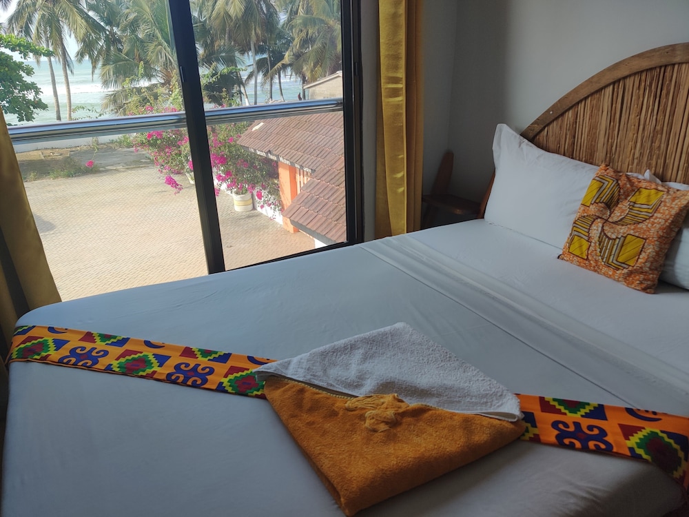 Suite, 1 Double Bed, Sea View photo 3