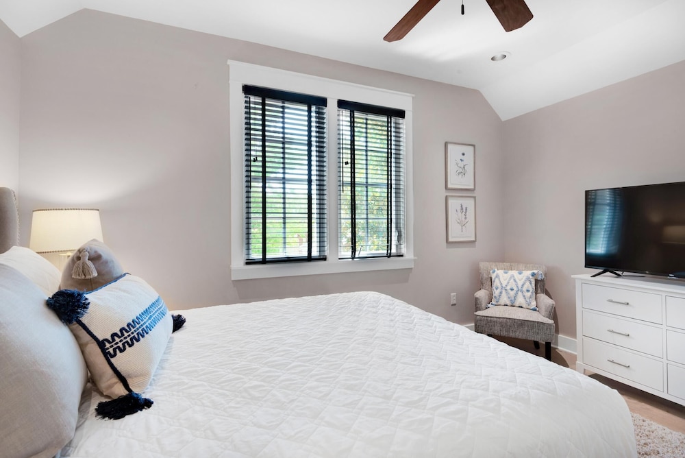 House, Multiple Beds (Bungalo at Baytowne)