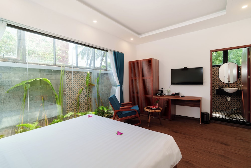 Deluxe Double Room, Garden View photo 3