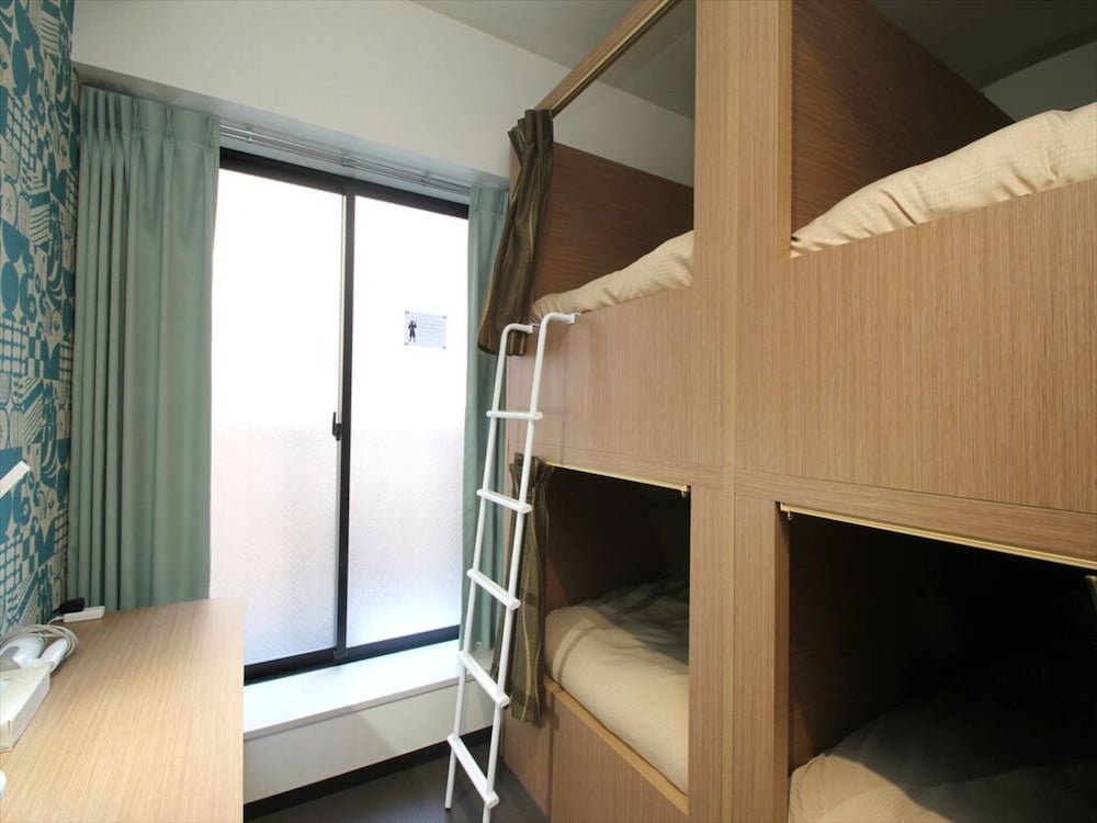 Quadruple Room, Non Smoking photo 3