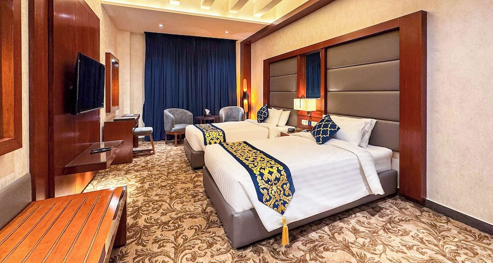 Deluxe Room, 2 Twin Beds, Non Smoking (Shower Only)