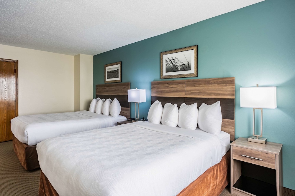 Suite, Multiple Beds, Non Smoking photo 1