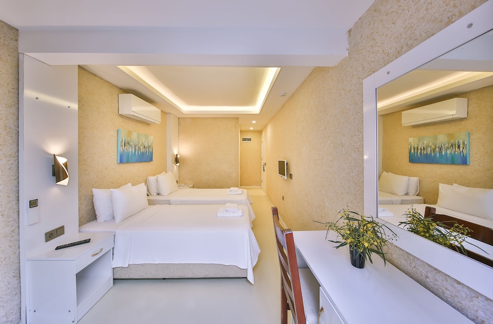 Twin Room, Balcony photo 1
