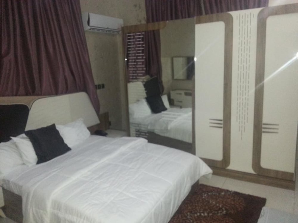 Royal Room