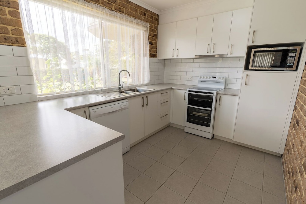 Standard Apartment, 2 Bedrooms, Non Smoking, Kitchen (Unit) photo 2