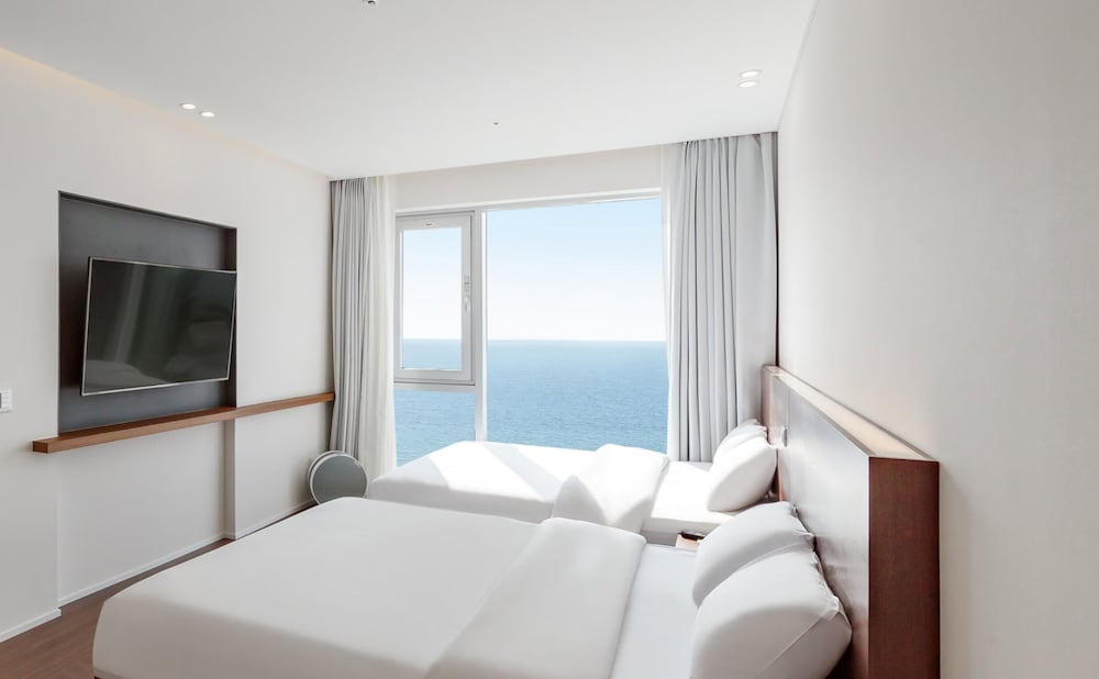 Cove Suite 2 Beds Ocean View