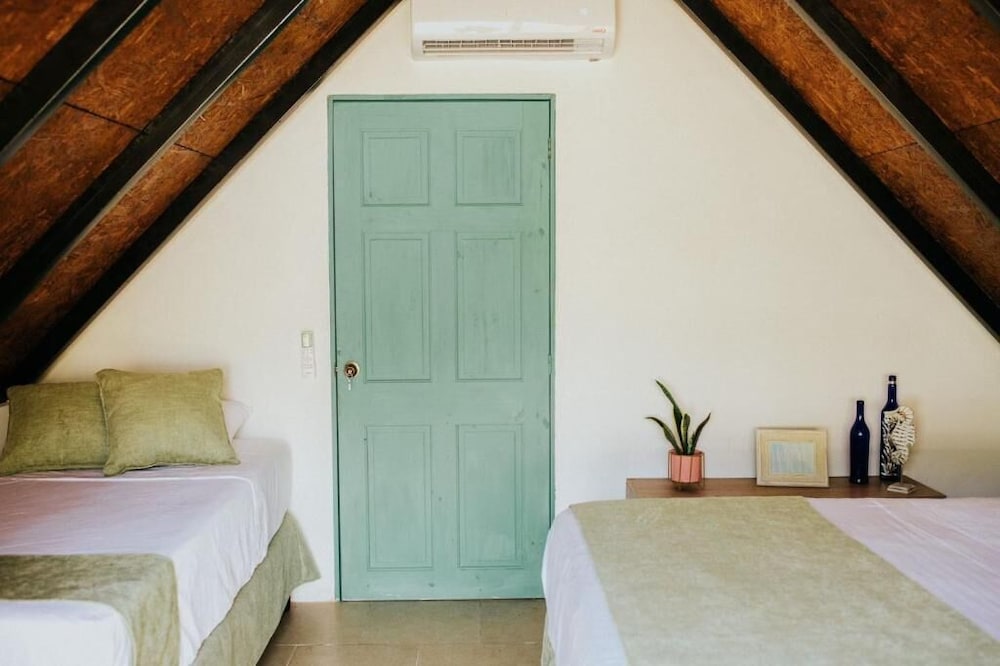 Basic Cabin, 2 Double Beds, Non Smoking photo 3