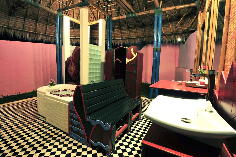 Jacuzzi Villa photo 3