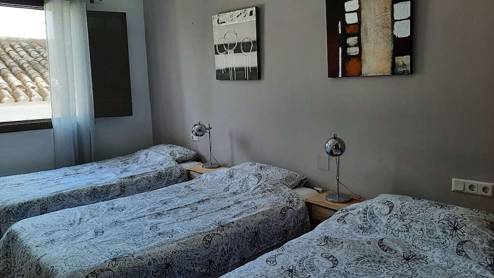 Triple Room - Photo 2