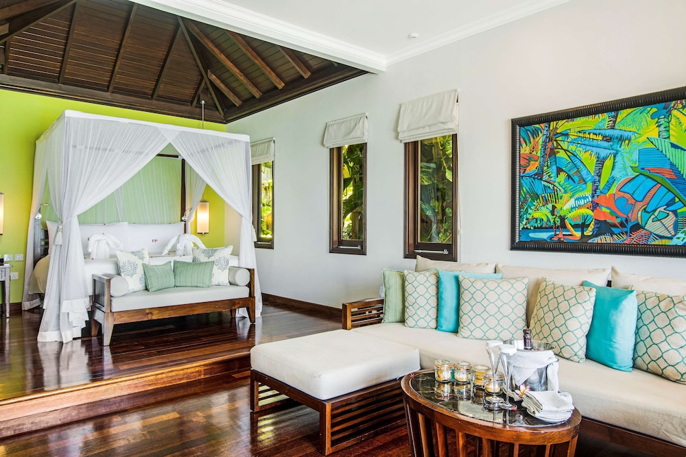 Signature Villa, 1 King Bed (ocean, Pool)
