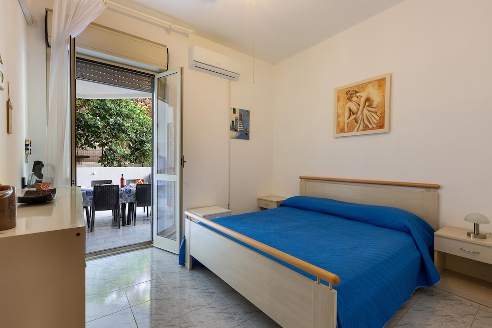 Villa photo 1
