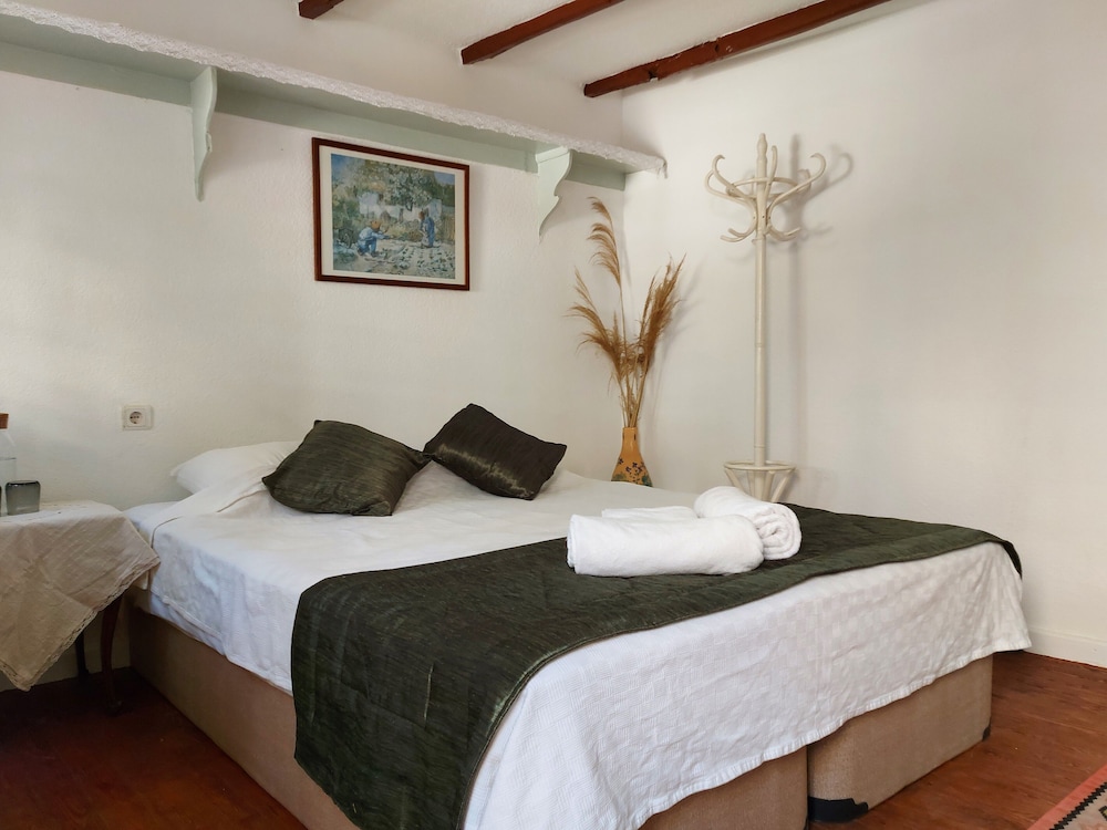 Traditional Room photo 1