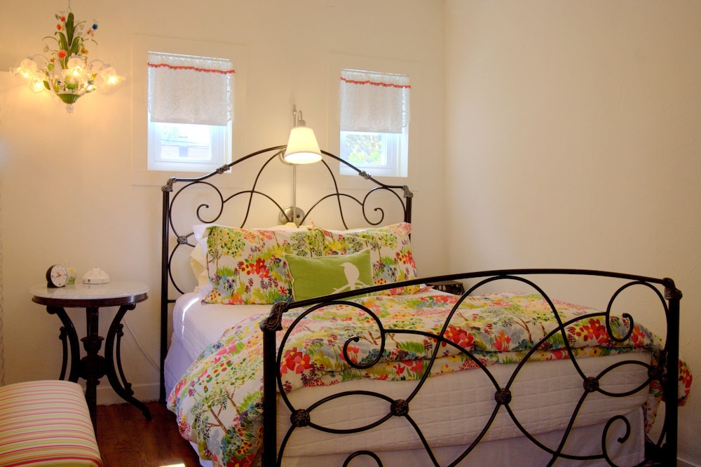 Room (Sugar Magnolia) photo 3