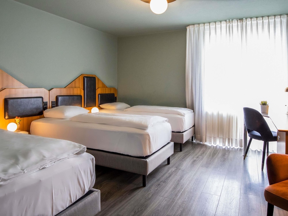 Classic Room, Multiple Beds - Photo 6
