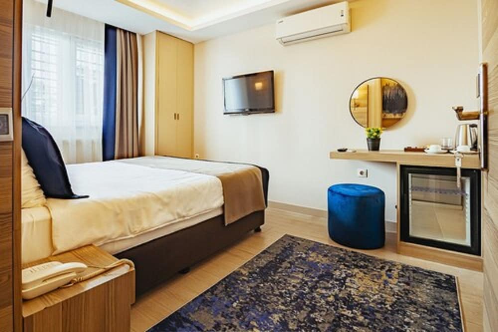 Standard Double or Twin Room photo 2