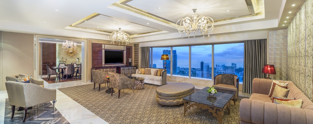 Suite, 1 King Bed