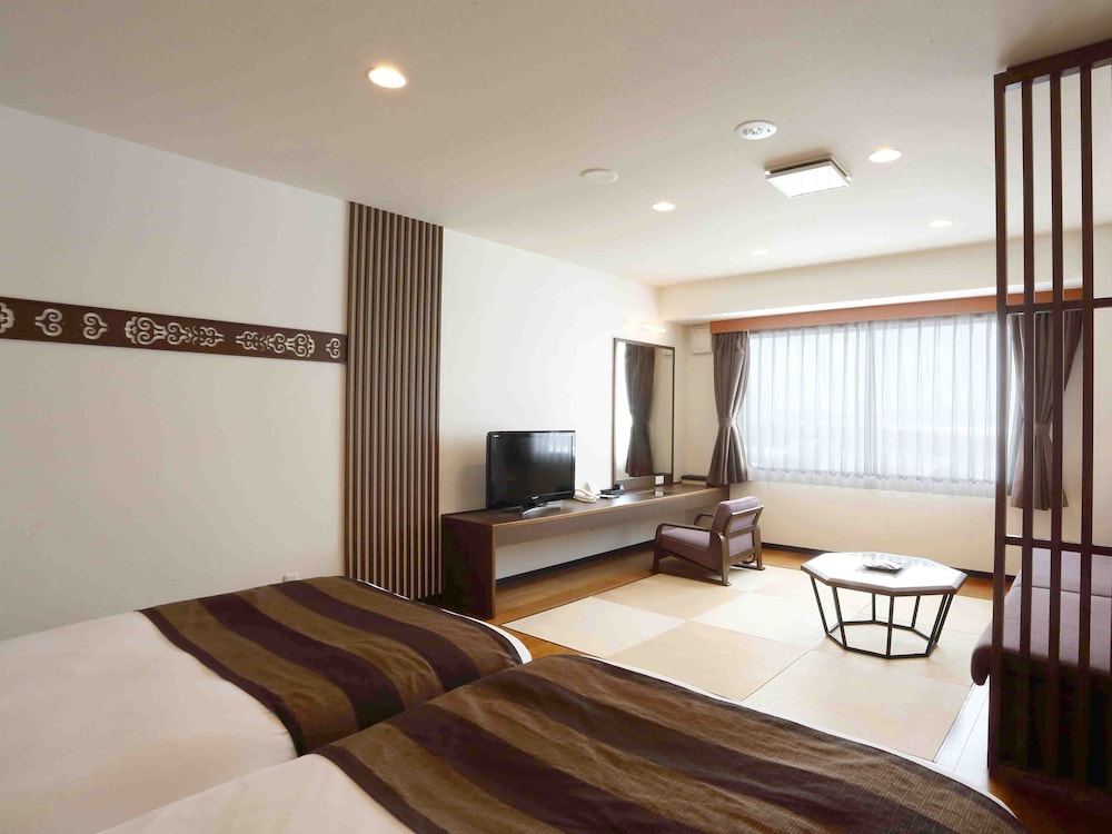 Japanese Western Style Room (Non Smoking) - Photo 1
