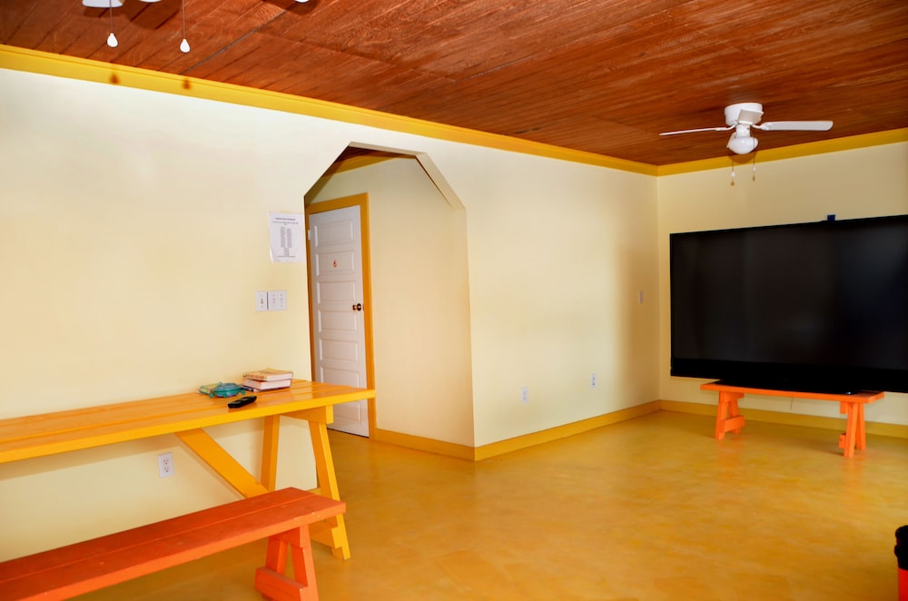 Economy Room, Mixed Dorm, Resort View, Ground Floor photo 3