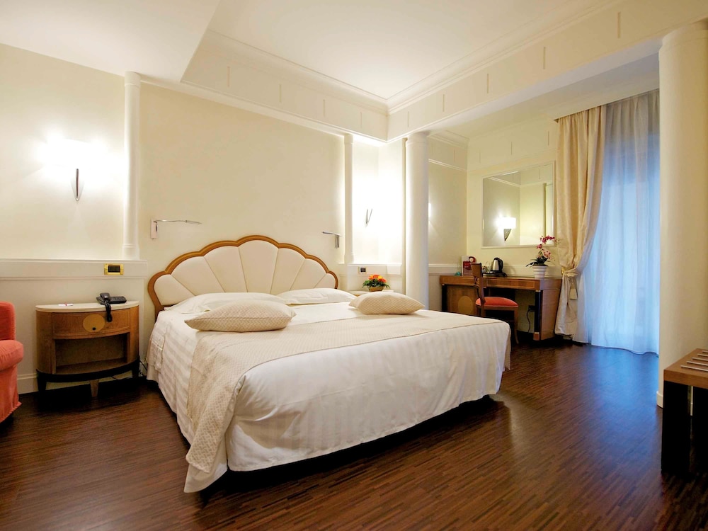 Deluxe Room, 1 Double Bed - Photo 1
