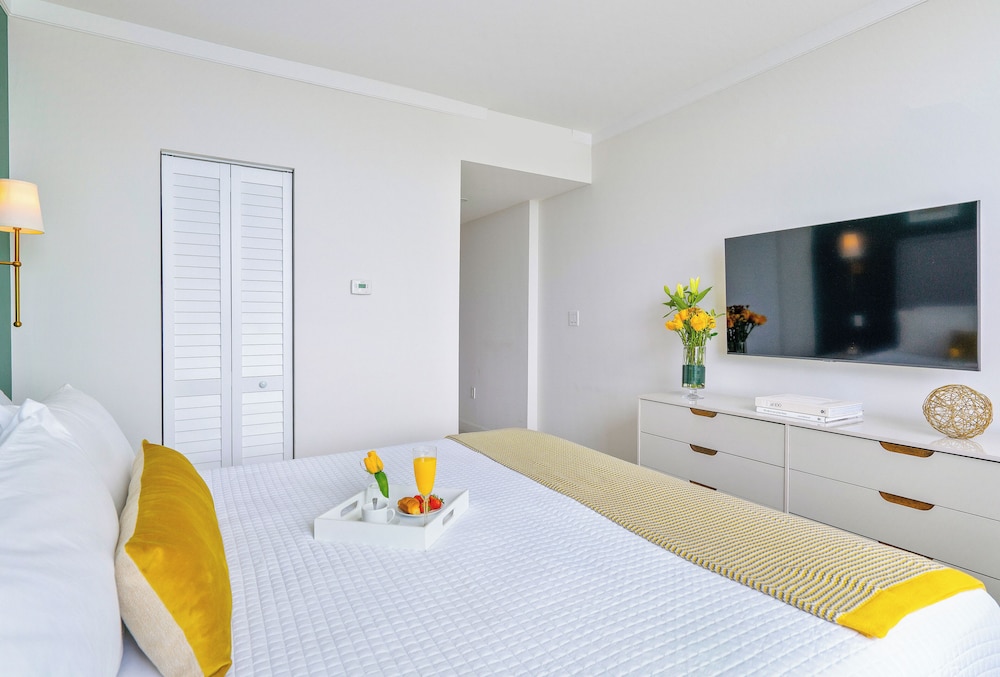Deluxe Double Room, 1 King Bed, Ocean View1618.01 photo 2