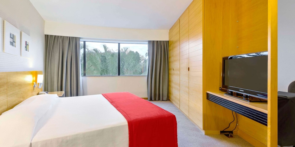 Standard Room, 1 King Bed - Photo 1