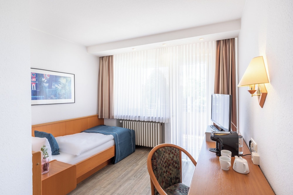 Comfort Room, 1 Twin Bed, Non Smoking photo 3