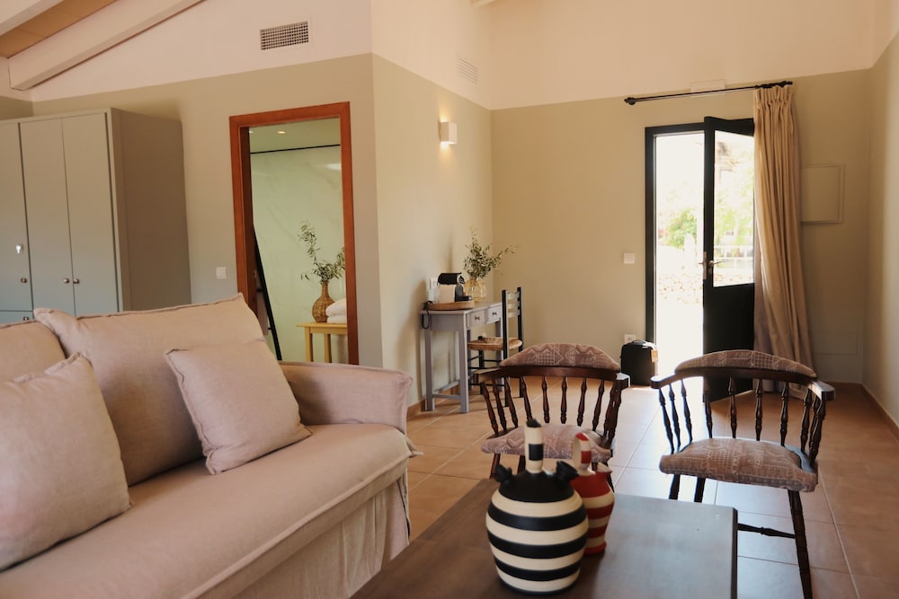 Junior Suite, Terrace photo 3